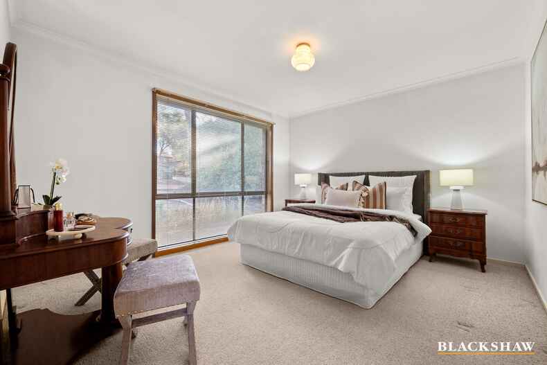 16 McClintock Street Lyneham