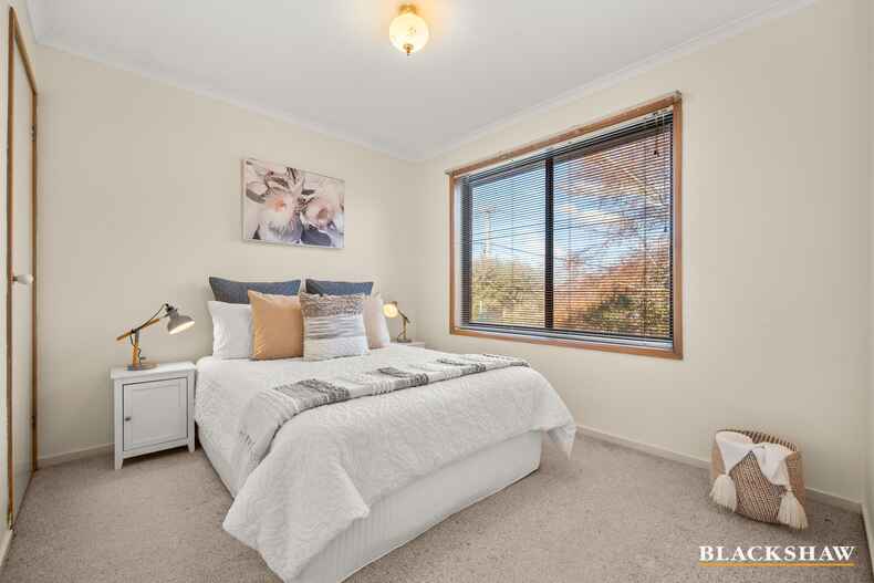16 McClintock Street Lyneham