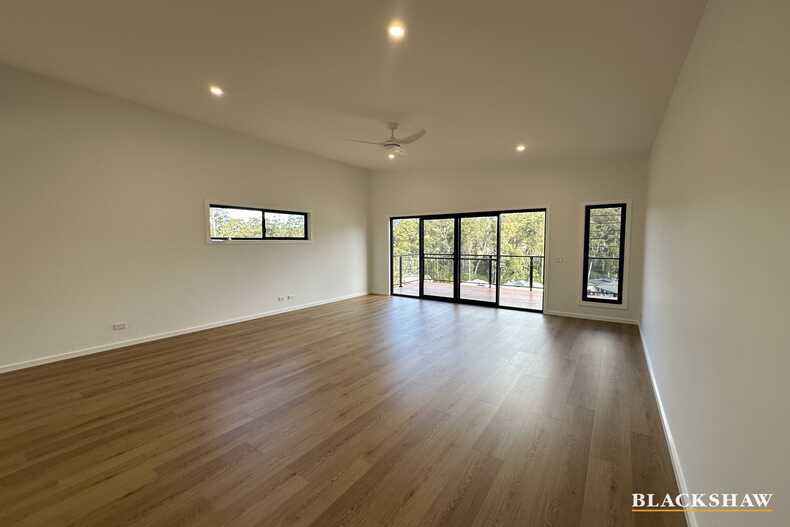 11 Currawong Crescent Malua Bay