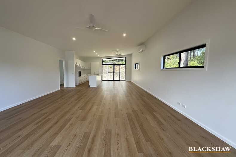 11 Currawong Crescent Malua Bay