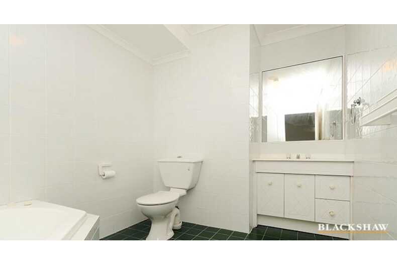 37/1 Waddell Place Curtin