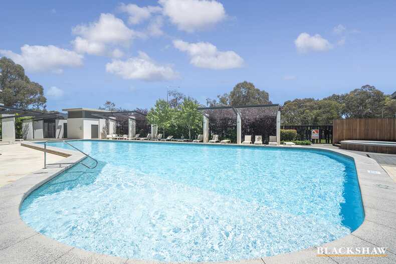 281/7 Irving Street Phillip