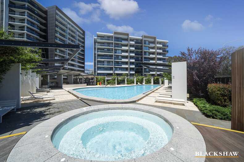 281/7 Irving Street Phillip