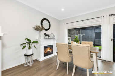 9/1 Ronald Walker Street Casey