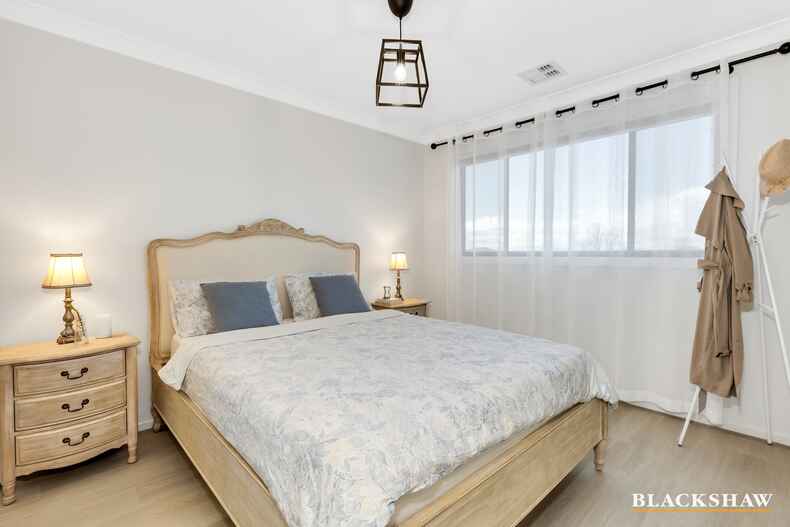 9/1 Ronald Walker Street Casey 9/1 Ronald Walker Street Casey