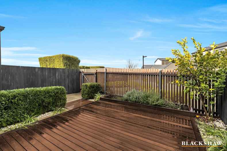 9/1 Ronald Walker Street Casey 9/1 Ronald Walker Street Casey