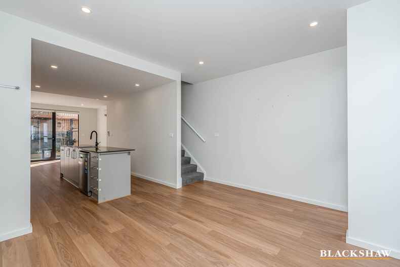 120/2 Woodberry Avenue Coombs