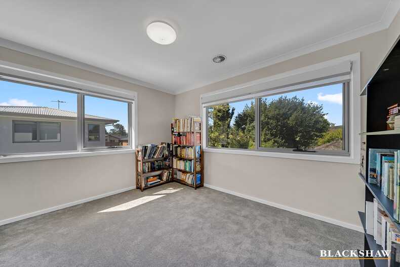 5/8 Donald Road Queanbeyan