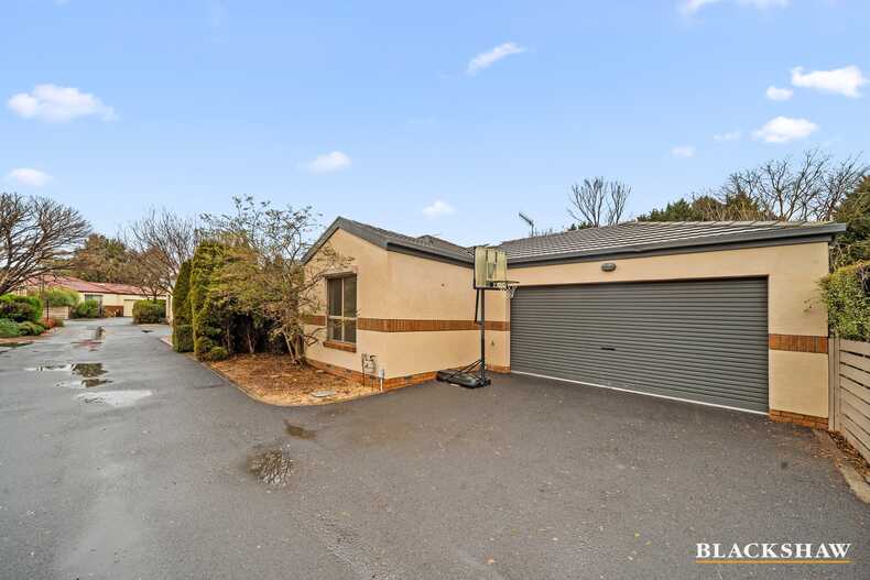 8/100 Molonglo Street Bungendore