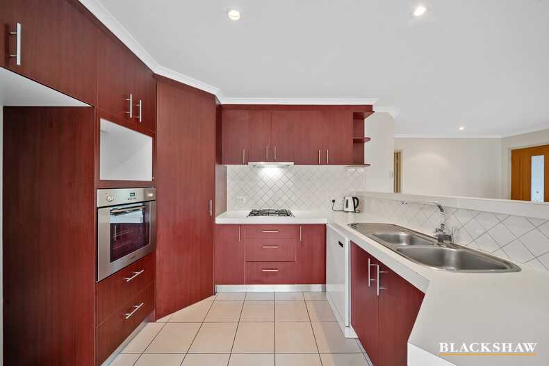 8/100 Molonglo Street Bungendore