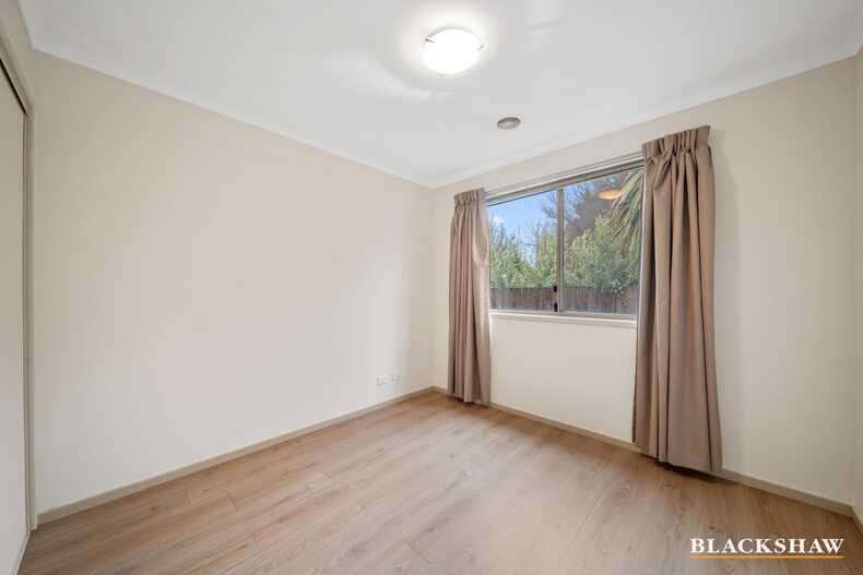 8/100 Molonglo Street Bungendore