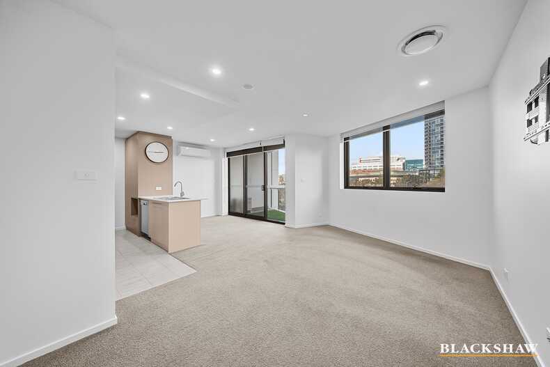 281/7 Irving Street Phillip