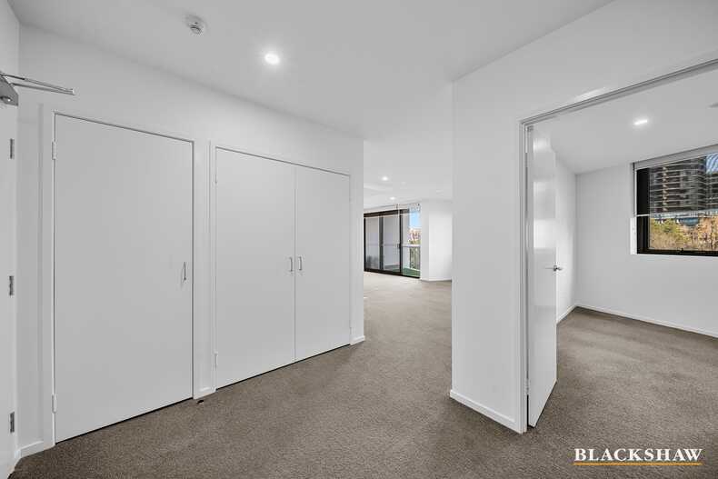 281/7 Irving Street Phillip