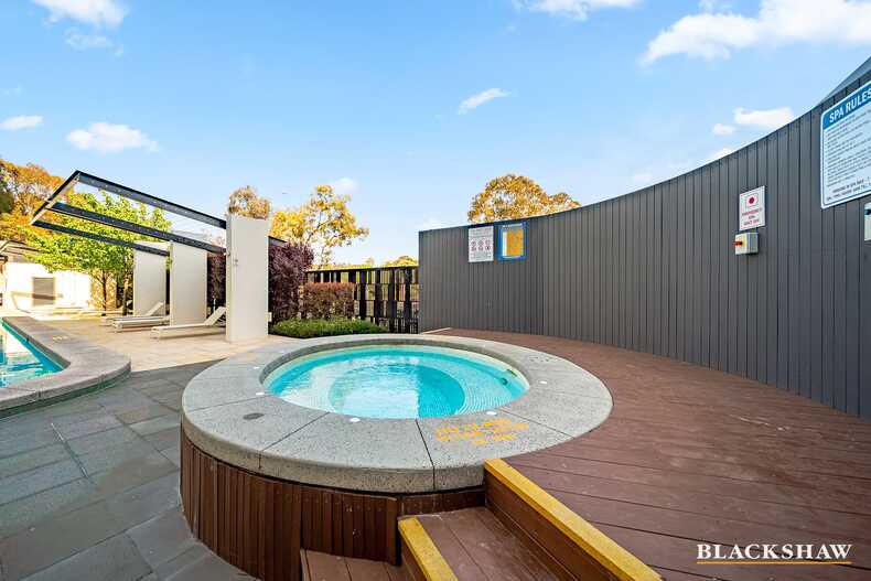 281/7 Irving Street Phillip