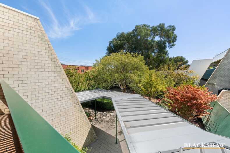 12/8 Howitt Street Kingston