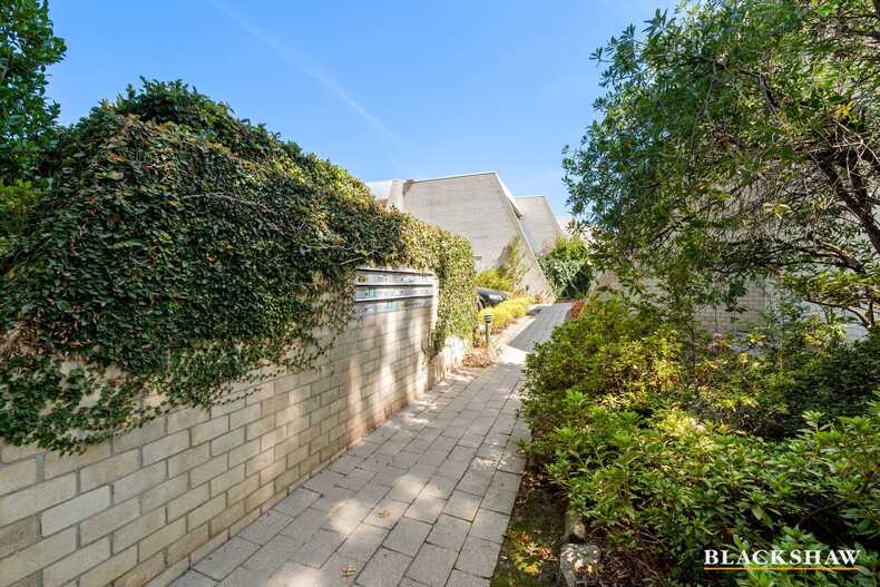 12/8 Howitt Street Kingston