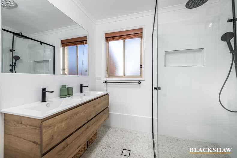 18 Siroset Close Dunlop