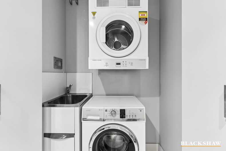 25/6 Trevillan Quay Kingston