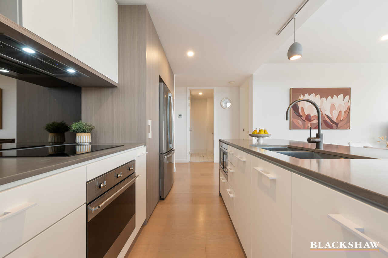 225/1 Kalma Way Campbell