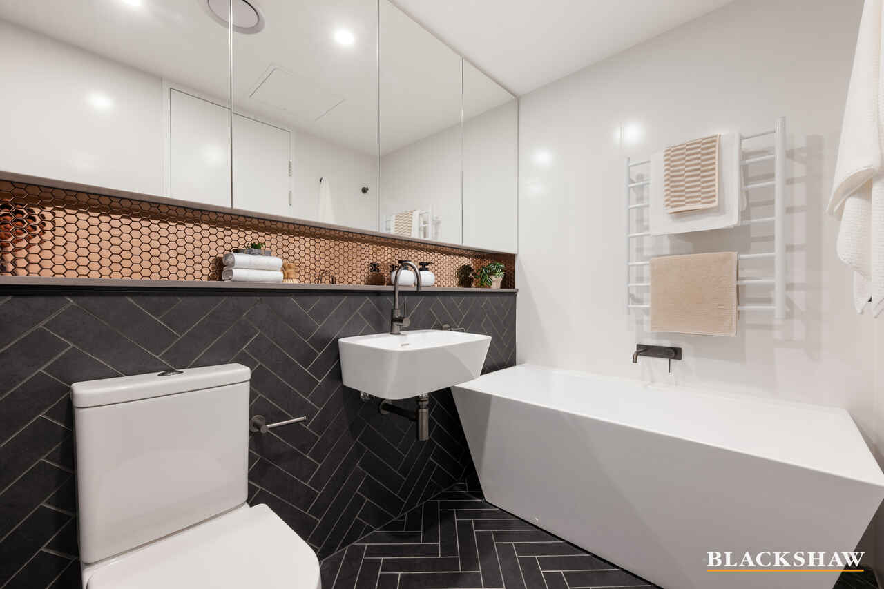 225/1 Kalma Way Campbell