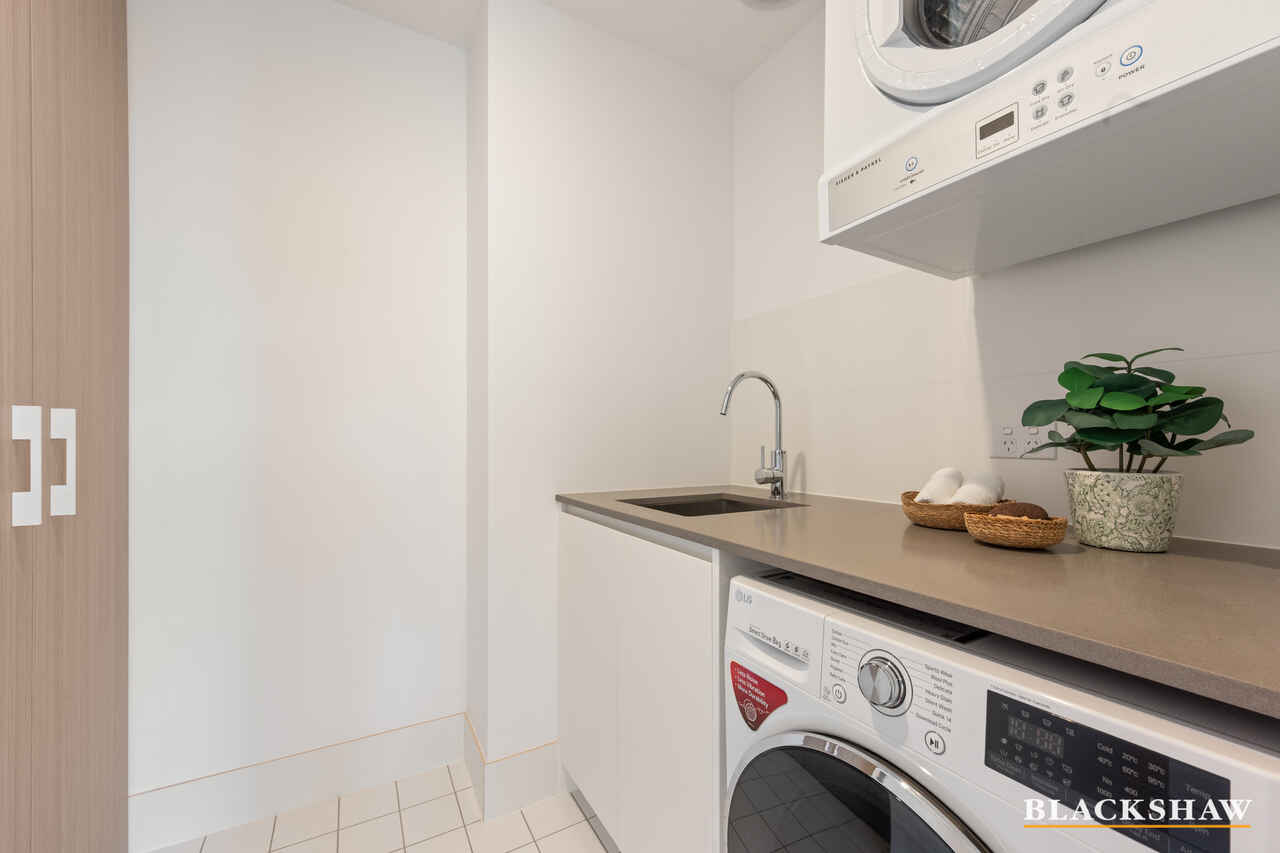 225/1 Kalma Way Campbell