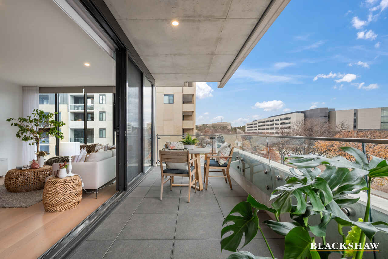 225/1 Kalma Way Campbell