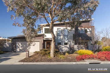 2 Eric Wright Street Forde