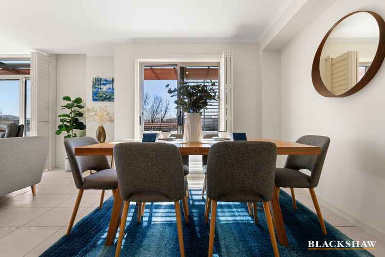 35/12 National Circuit Barton 35/12 National Circuit Barton