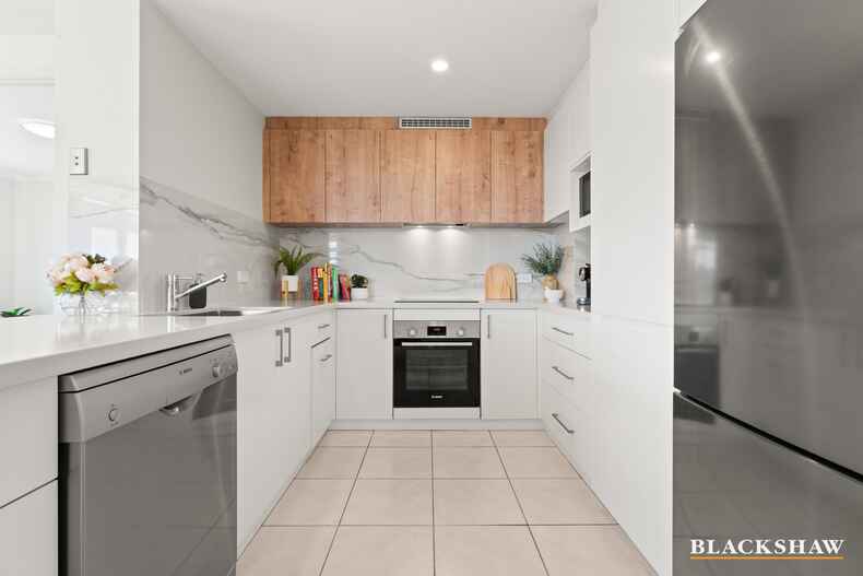 35/12 National Circuit Barton 35/12 National Circuit Barton