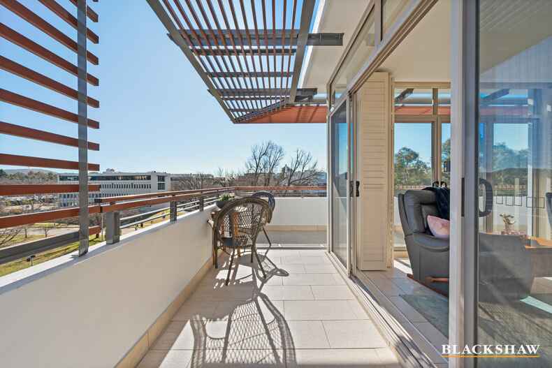 35/12 National Circuit Barton 35/12 National Circuit Barton