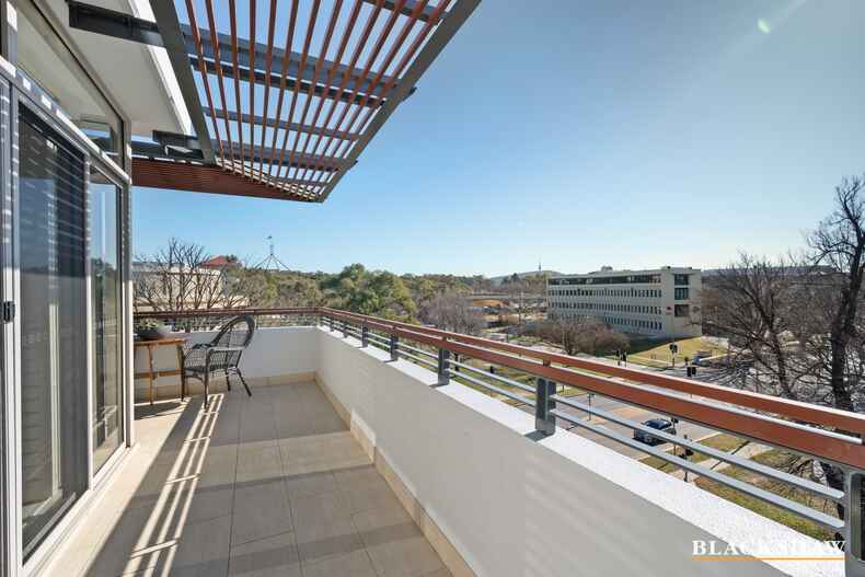 35/12 National Circuit Barton 35/12 National Circuit Barton