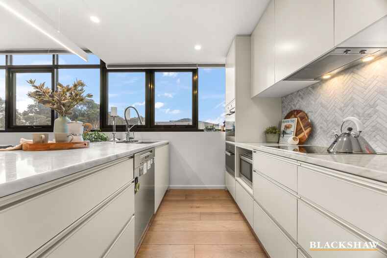 535/26 Anzac Park Campbell