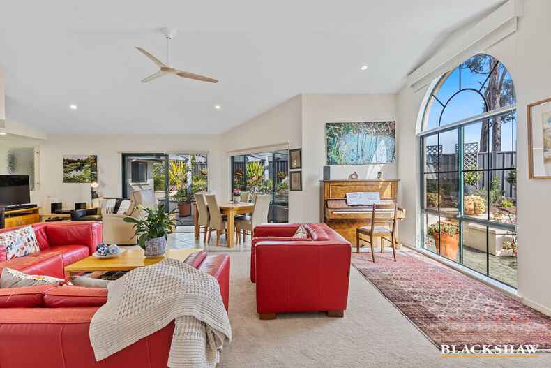 14 Poole Place Sunshine Bay 14 Poole Place Sunshine Bay