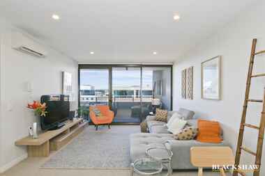 74/44 Macquarie Street Barton