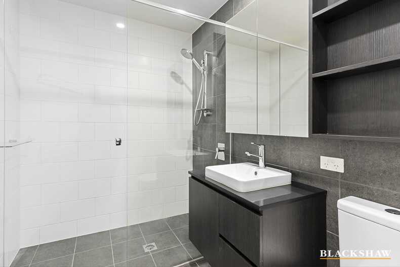 139/15 Irving Street Phillip
