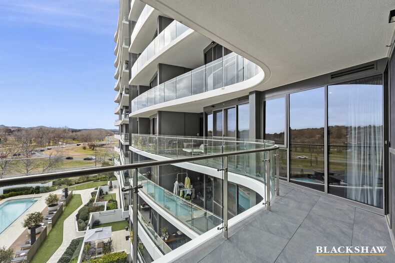 139/15 Irving Street Phillip