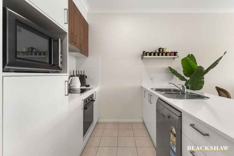 8 Edgeworth Parade Coombs