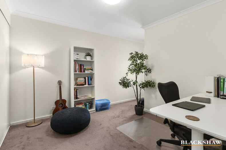 8 Edgeworth Parade Coombs