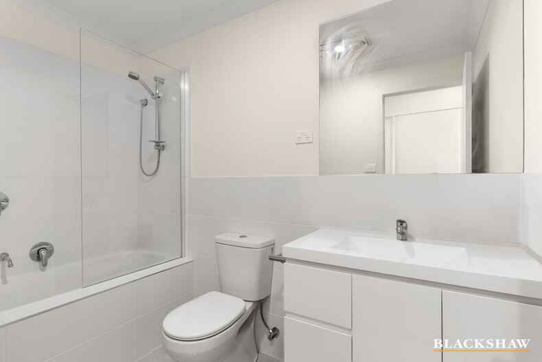 8 Edgeworth Parade Coombs