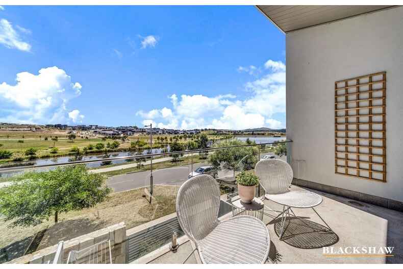 8 Edgeworth Parade Coombs