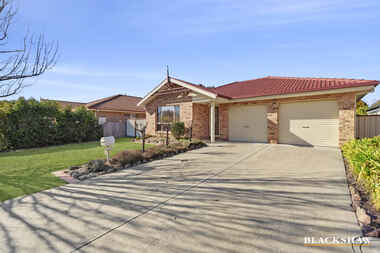 29 Goodhart Crescent Dunlop