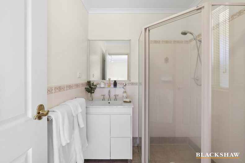 29 Goodhart Crescent Dunlop