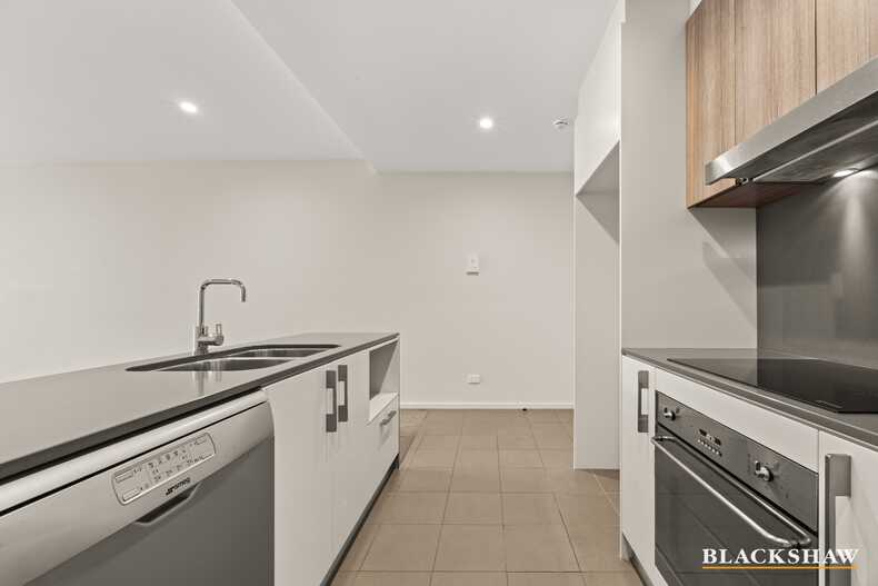 21/77 Leichhardt Street Kingston