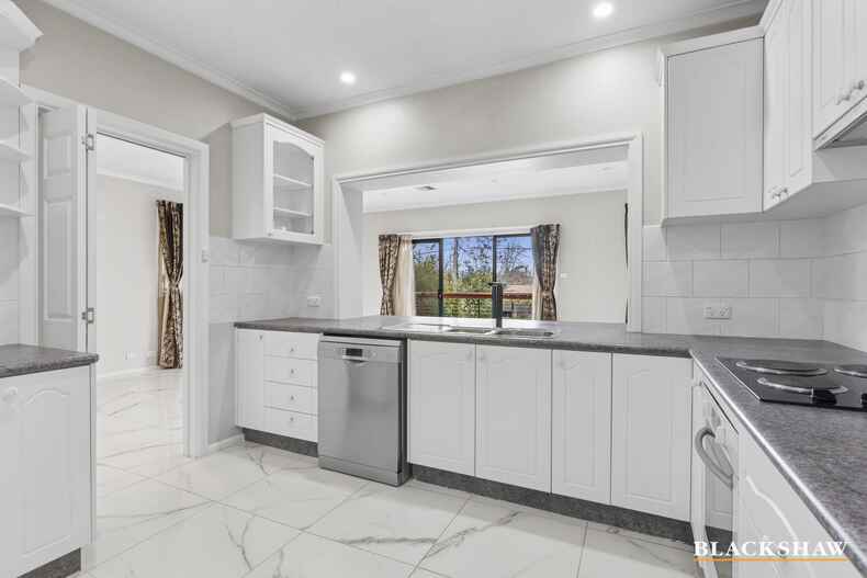 102 Endeavour Street Red Hill