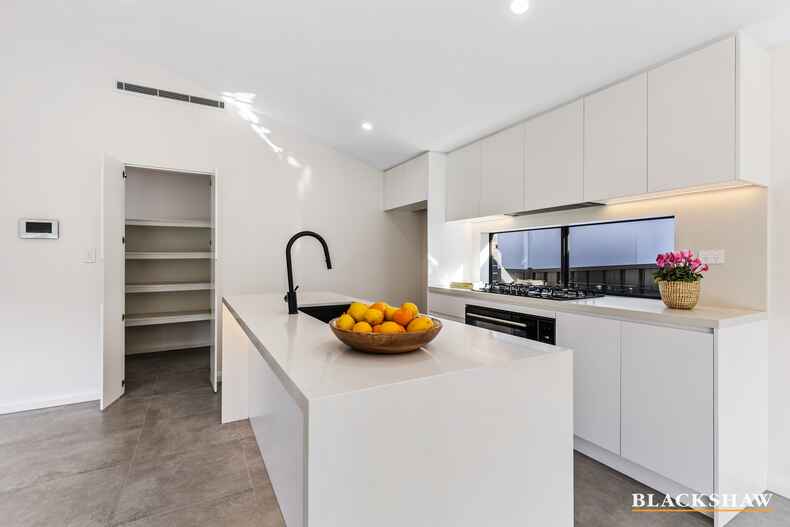 12 Throsby Crescent Sunshine Bay