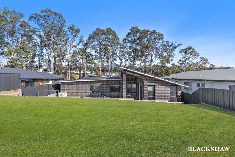 12 Throsby Crescent Sunshine Bay