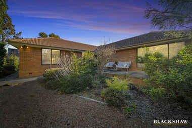 4 Vaughan Gardens Narrabundah