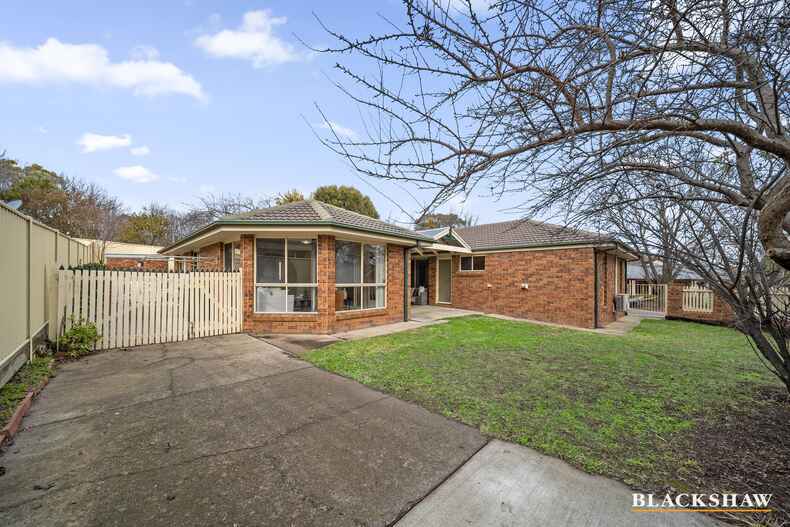 1 Conjola Close Amaroo