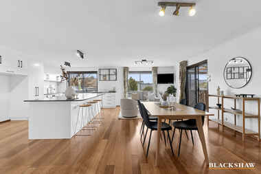 179 Castleton Crescent Gowrie