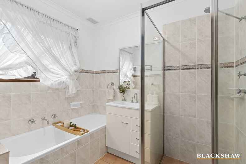 179 Castleton Crescent Gowrie